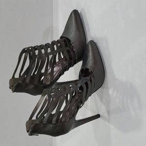 Elegant 5 in heels/ sandals